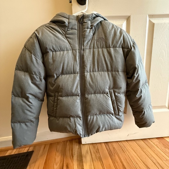 The North Face Kids Gray Puffer Jacket - Picture 6 of 6